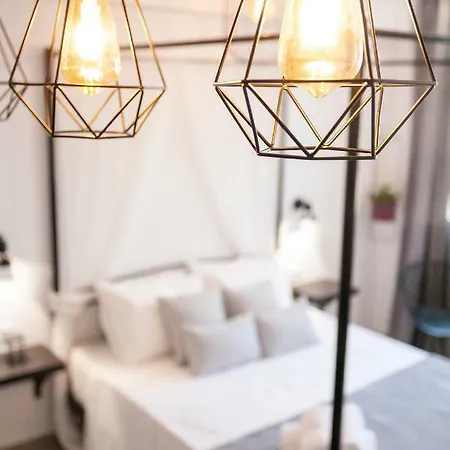 Aristophanes Luxury Flat Psyrri Square